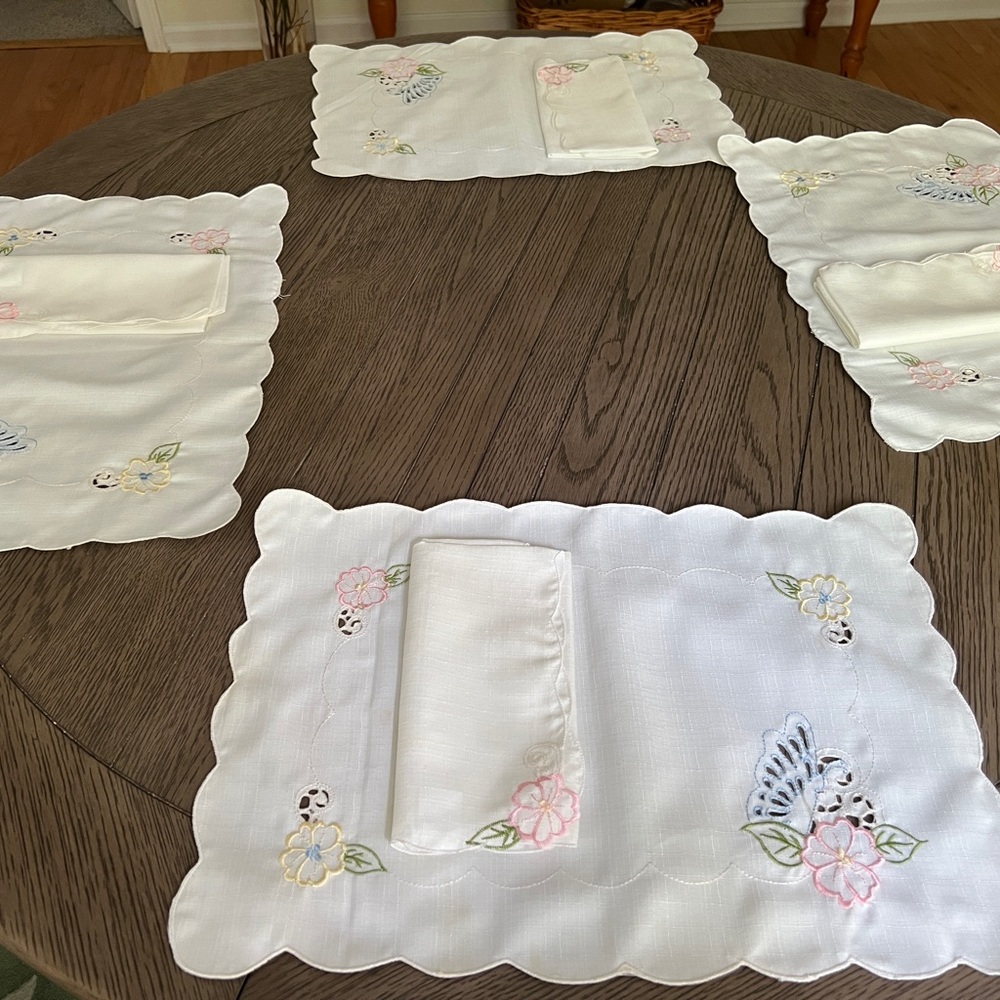 Napkin and placemat, set of 4